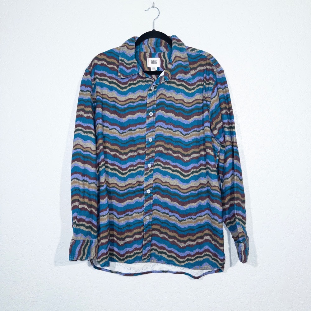 BDG x Urban Outfitters Blue Wavy Striped Button Down Shirt Size Medium‎